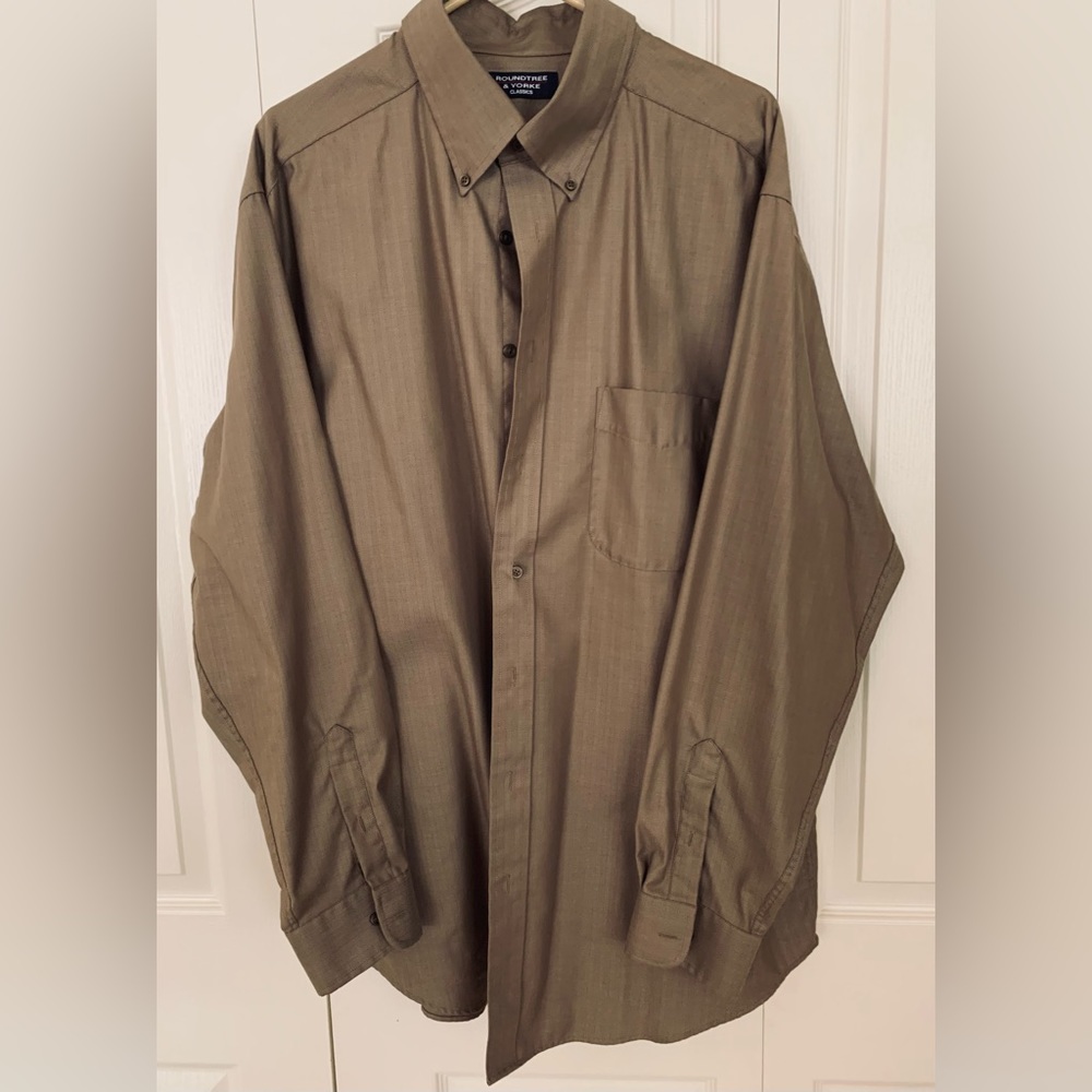 Men’s big and tall, long sleeve button down shirt.